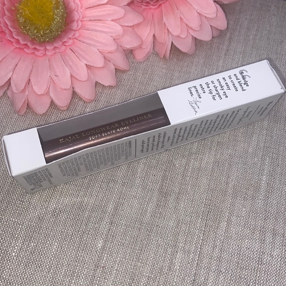 Laura Geller Kajal Longwear Eyeliner ~ Soft Slate Kohl - Picture 2 of 4
